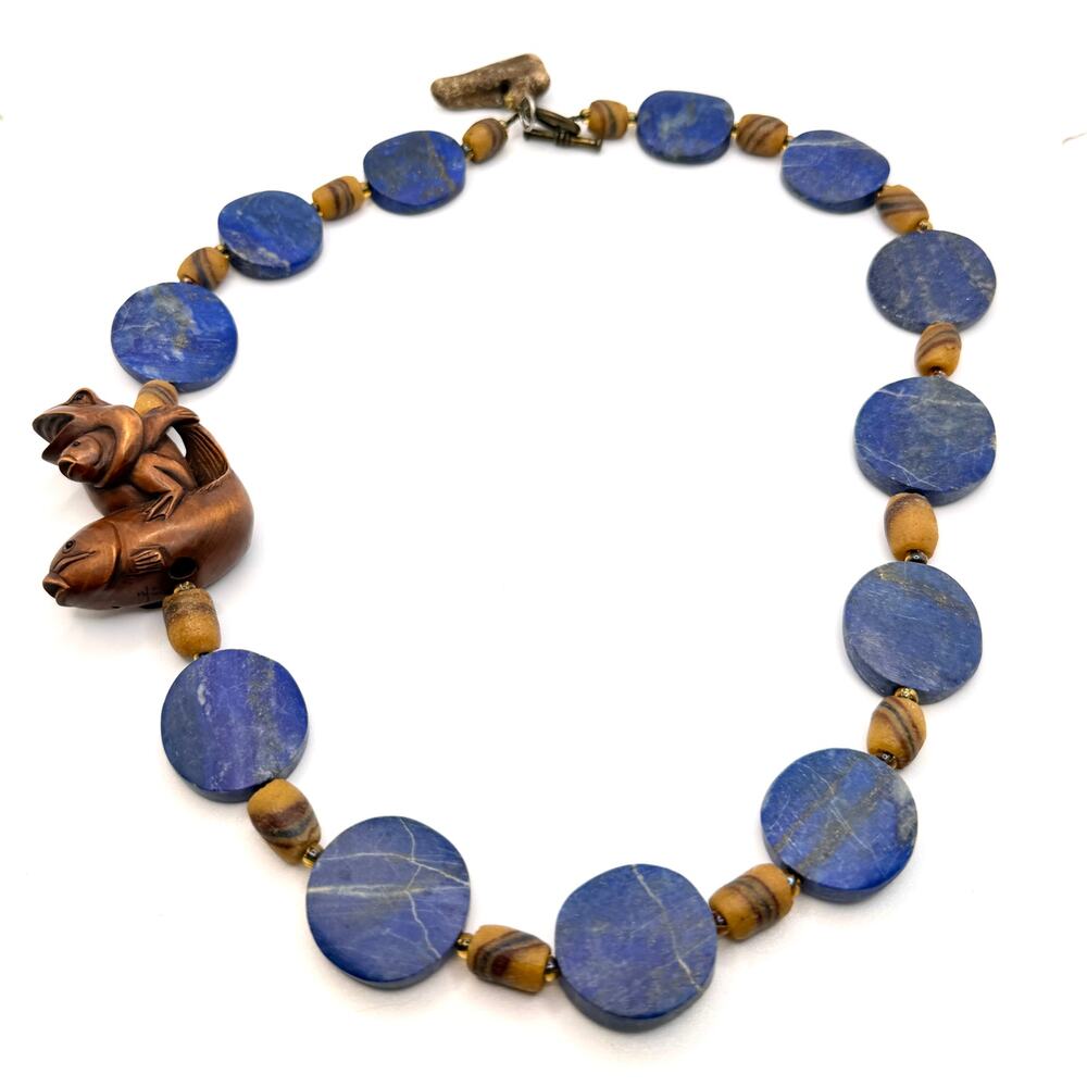 Vintage 90s Lapis Lazuli Wood Hand Carved Frog Fish Netsuke Necklace